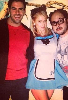 باريس هيلتون في بلاد العجائب